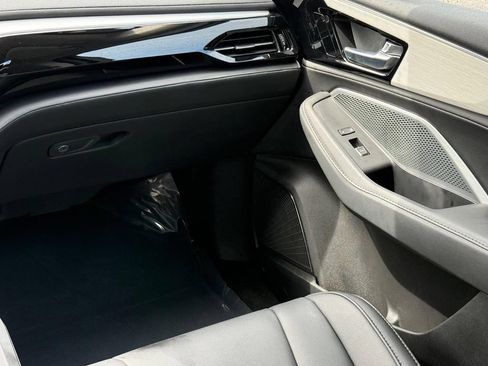 Certified 2025 Acura MDX SH-AWD image 14