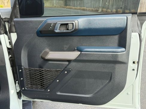 Used 2022 Ford Bronco Outer Banks image 17