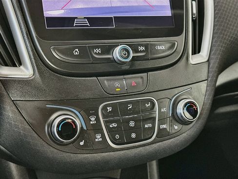 Used 2023 Chevrolet Malibu LT FWD image 18