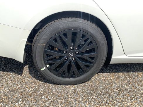New 2026 Nissan Altima 2.5 SV w/ SV Special Edition Package FWD image 6