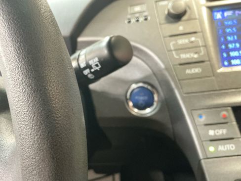 Used 2013 Toyota Prius Two image 29