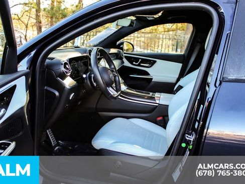 Used 2024 Mercedes-Benz GLC 300 4MATIC w/ AMG Line image 17