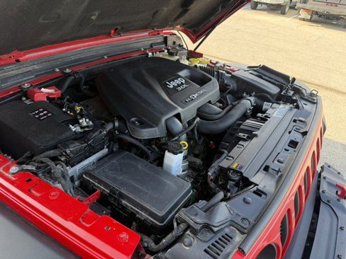 Used 2021 Jeep Wrangler Unlimited Rubicon w/ Steel Bumper Group image 23