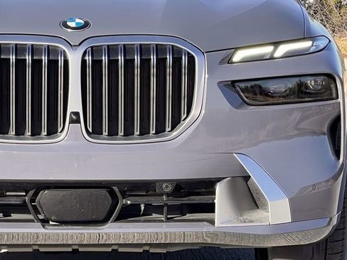 Used 2023 BMW X7 xDrive40i w/ Executive Package image 9