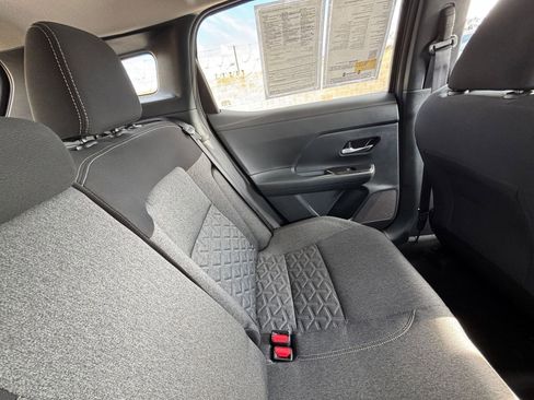 Used 2025 Nissan Kicks SV image 35