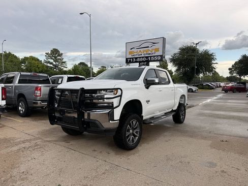Used 2021 Chevrolet Silverado 1500 LT RWD image 3