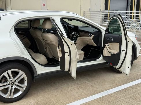 Used 2018 Mercedes-Benz GLA 250 image 19