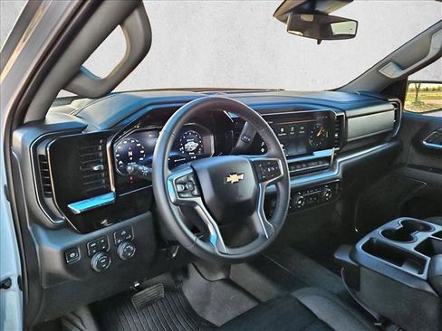Certified 2024 Chevrolet Silverado 1500 LT AWD/4WD image 10