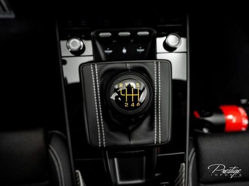 Used 2026 Porsche 911 GT3 RWD image 33