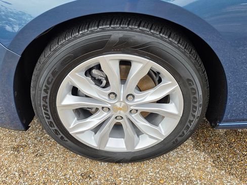 Used 2024 Chevrolet Malibu LT FWD image 32