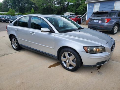 Used 2006 Volvo S40 T5 AWD/4WD image 3