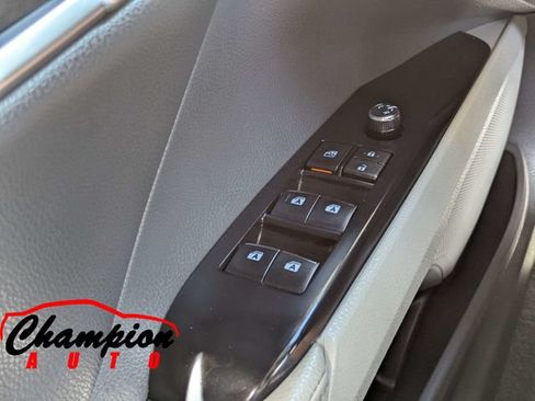 Used 2019 Toyota Camry XSE w/ Driver Assist Package FWD image 27