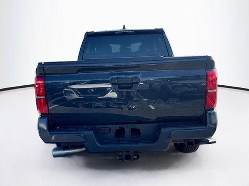 Used 2025 Toyota Tacoma TRD Off-Road AWD/4WD image 6