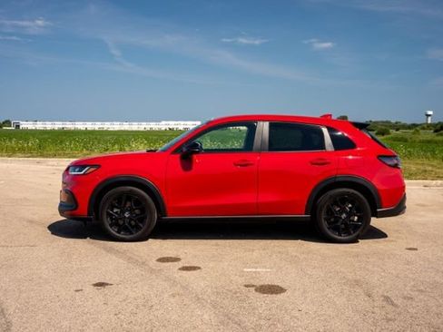 Used 2024 Honda HR-V Sport image 4
