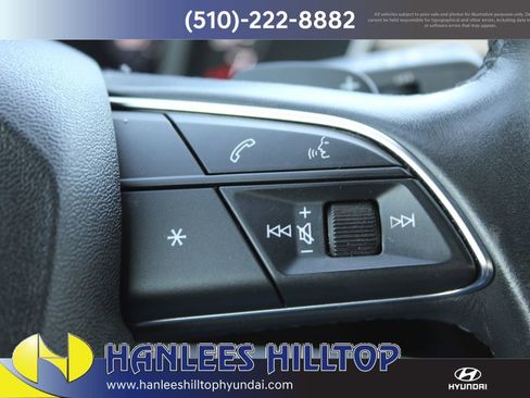 Used 2023 Audi Q3 2.0T Premium image 29