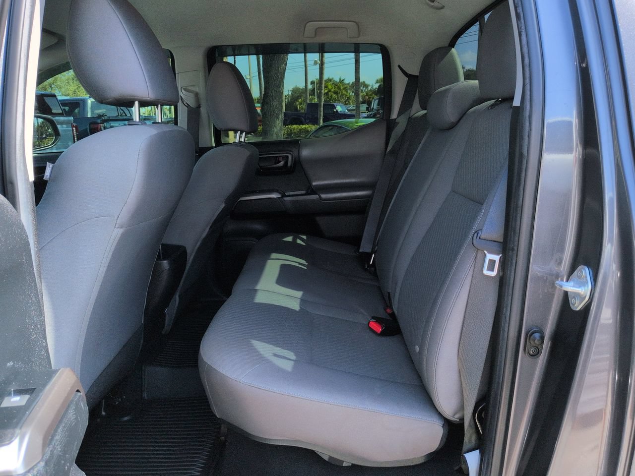 Used 2023 Toyota Tacoma SR5 AWD/4WD image 14