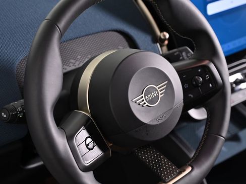 Certified 2025 MINI Cooper Countryman S image 15