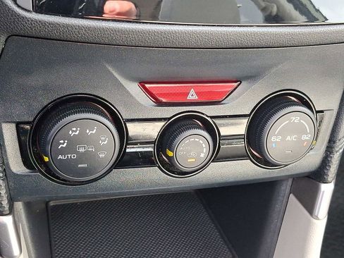 Used 2019 Subaru Forester Premium w/ All-Weather Package image 17