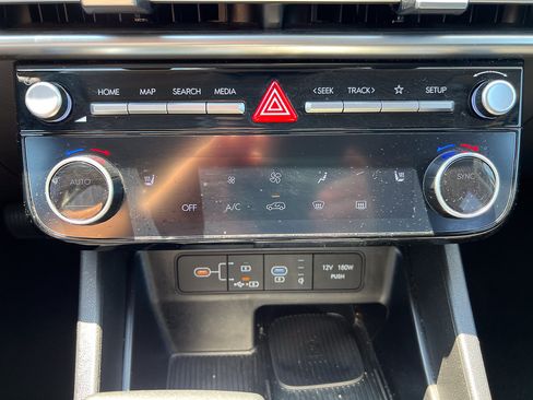 Used 2025 Hyundai Tucson SEL AWD/4WD image 22