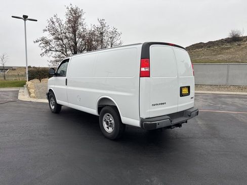 New 2025 GMC Savana 2500 w/ Enhanced Convenience Package image 6