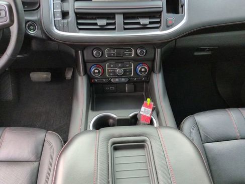 Used 2022 Chevrolet Tahoe RST w/ Luxury Package image 19