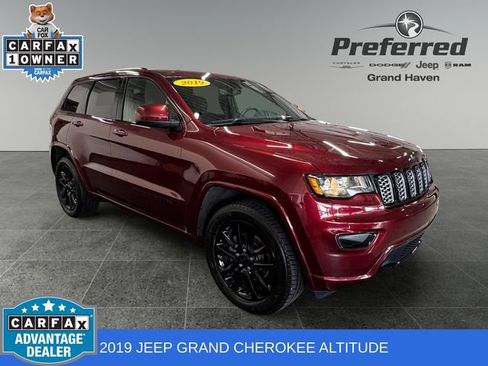 Used 2019 Jeep Grand Cherokee Altitude AWD/4WD image 1