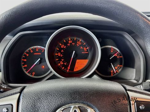 Used 2010 Toyota 4Runner SR5 RWD image 15