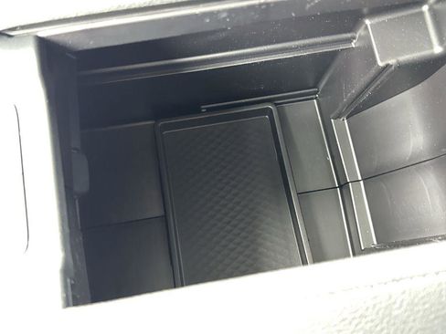 Used 2025 Toyota Grand Highlander AWD image 20