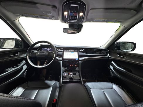 Used 2024 Jeep Grand Cherokee Limited 4xe image 14