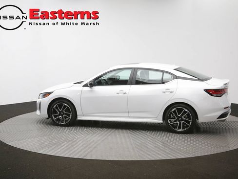 Used 2024 Nissan Sentra SR w/ SR Premium Package FWD image 61