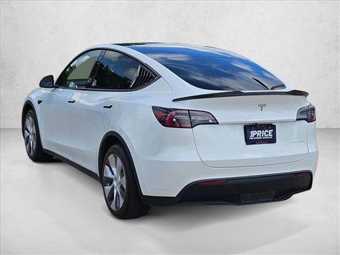 Used 2020 Tesla Model Y Long Range image 7