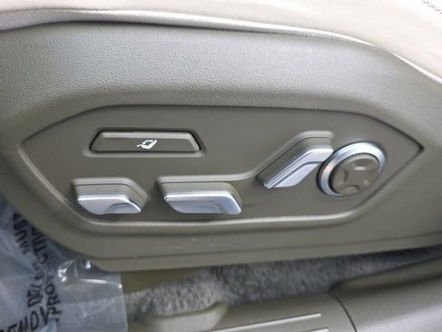 Certified 2024 Hyundai Santa Fe Calligraphy FWD image 7