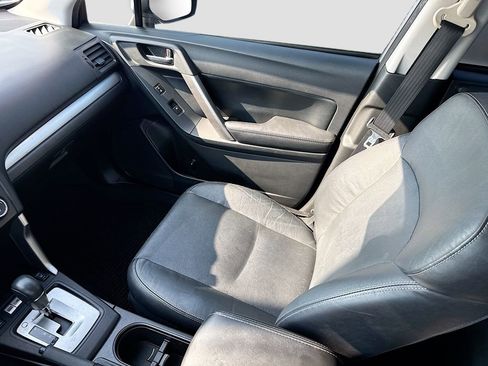 Used 2014 Subaru Forester 2.5i Limited image 21