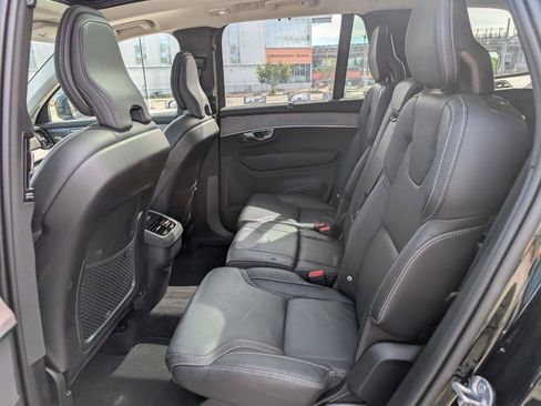 Used 2026 Volvo XC90 B6 Ultra AWD/4WD image 11
