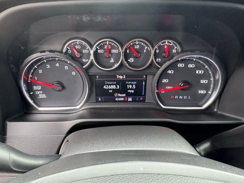 Used 2022 Chevrolet Silverado 1500 LT image 23