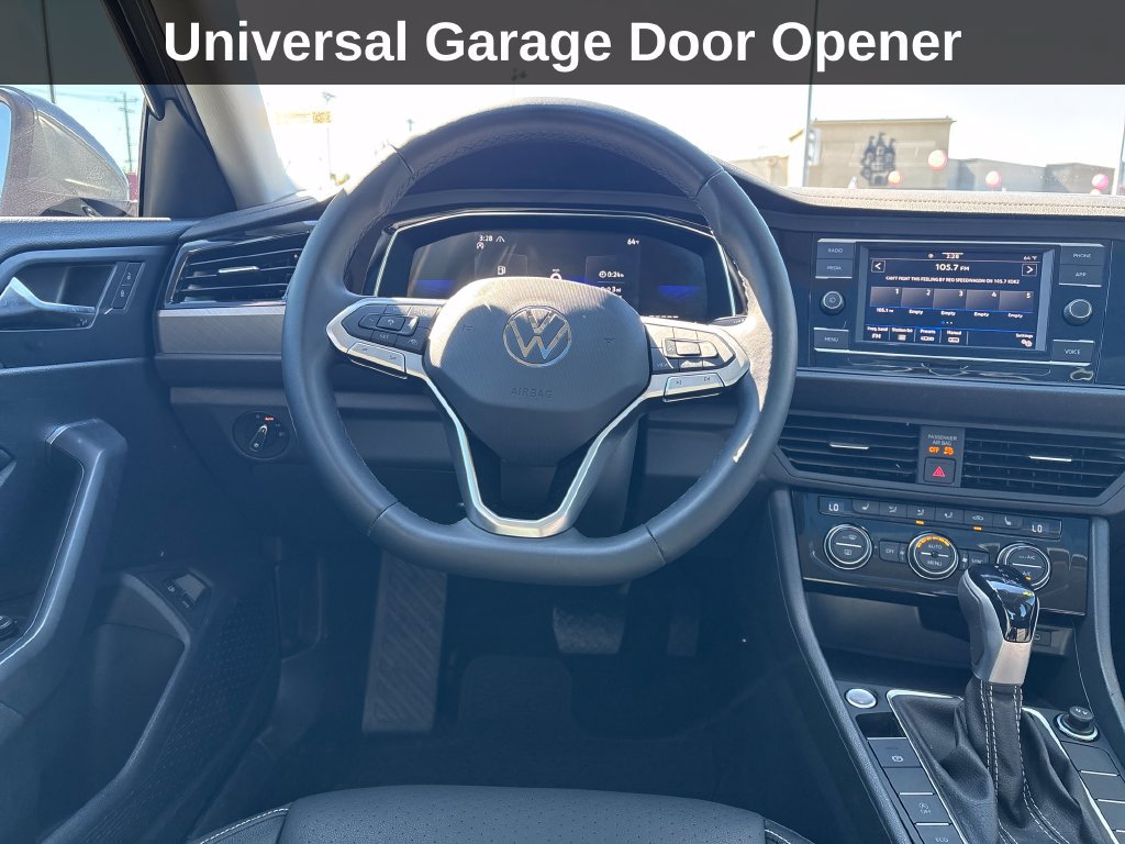 Used 2024 Volkswagen Jetta SE w/ Panoramic Sunroof Package FWD image 18