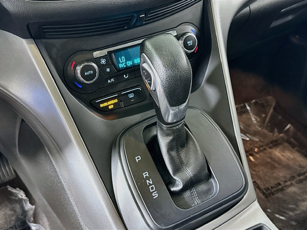 Used 2016 Ford Escape SE w/ Equipment Group 201A AWD/4WD image 16