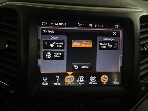 Used 2017 Jeep Cherokee Limited image 15