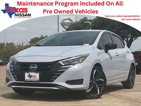 Used 2025 Nissan Versa SR w/ Trunk Package FWD image 1