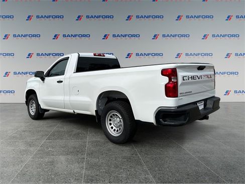Used 2024 Chevrolet Silverado 1500 W/T image 3