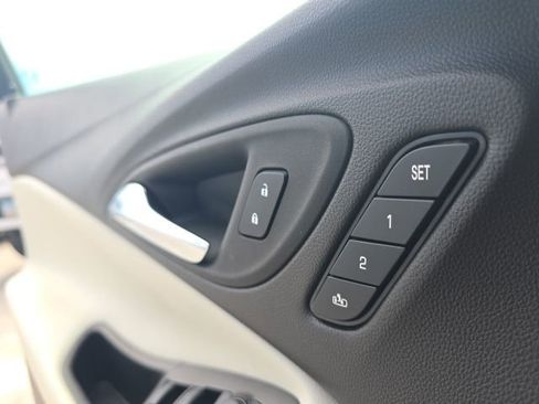 Used 2023 Buick Encore GX Essence w/ Experience Buick Package image 21