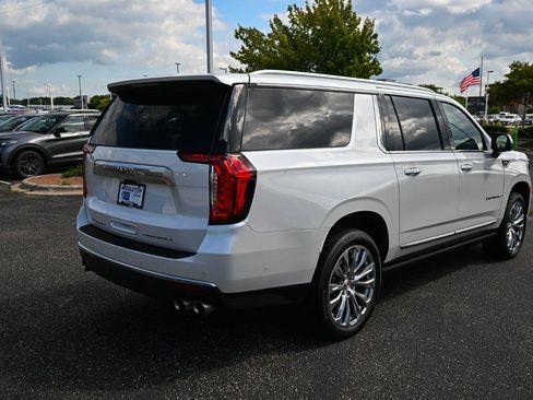 Used 2024 GMC Yukon XL Denali w/ Denali Reserve Package AWD/4WD image 5