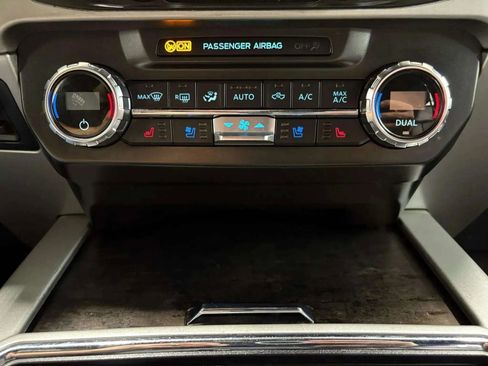 Used 2022 Ford F250 Lariat image 27