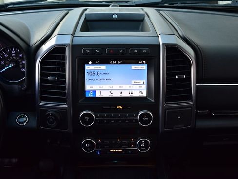 Used 2019 Ford Expedition Platinum AWD/4WD image 36