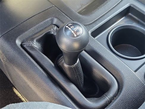 Used 2015 RAM 3500 Tradesman w/ Chrome Appearance Group image 14