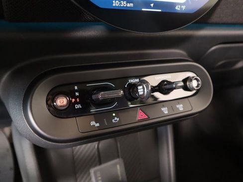 New 2025 MINI Cooper 2-Door Hardtop image 9