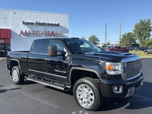 Used 2017 GMC Sierra 2500 Denali AWD/4WD image 7