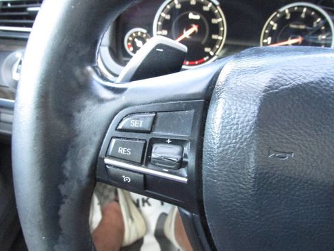 Used 2014 BMW 740Li w/ Executive Package image 57