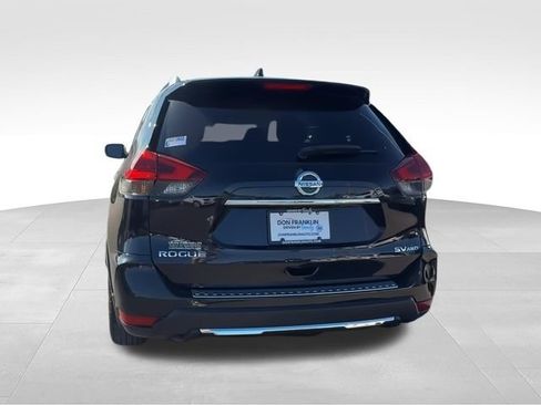 Used 2018 Nissan Rogue SV AWD/4WD image 7