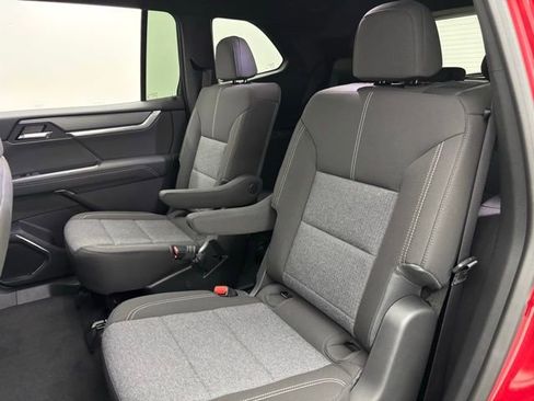New 2026 GMC Acadia Elevation AWD/4WD image 40